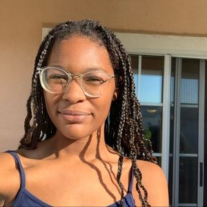 Meet your Posher, Maia